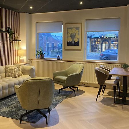 Hotel Emilia Kaatsheuvel Bagian luar foto