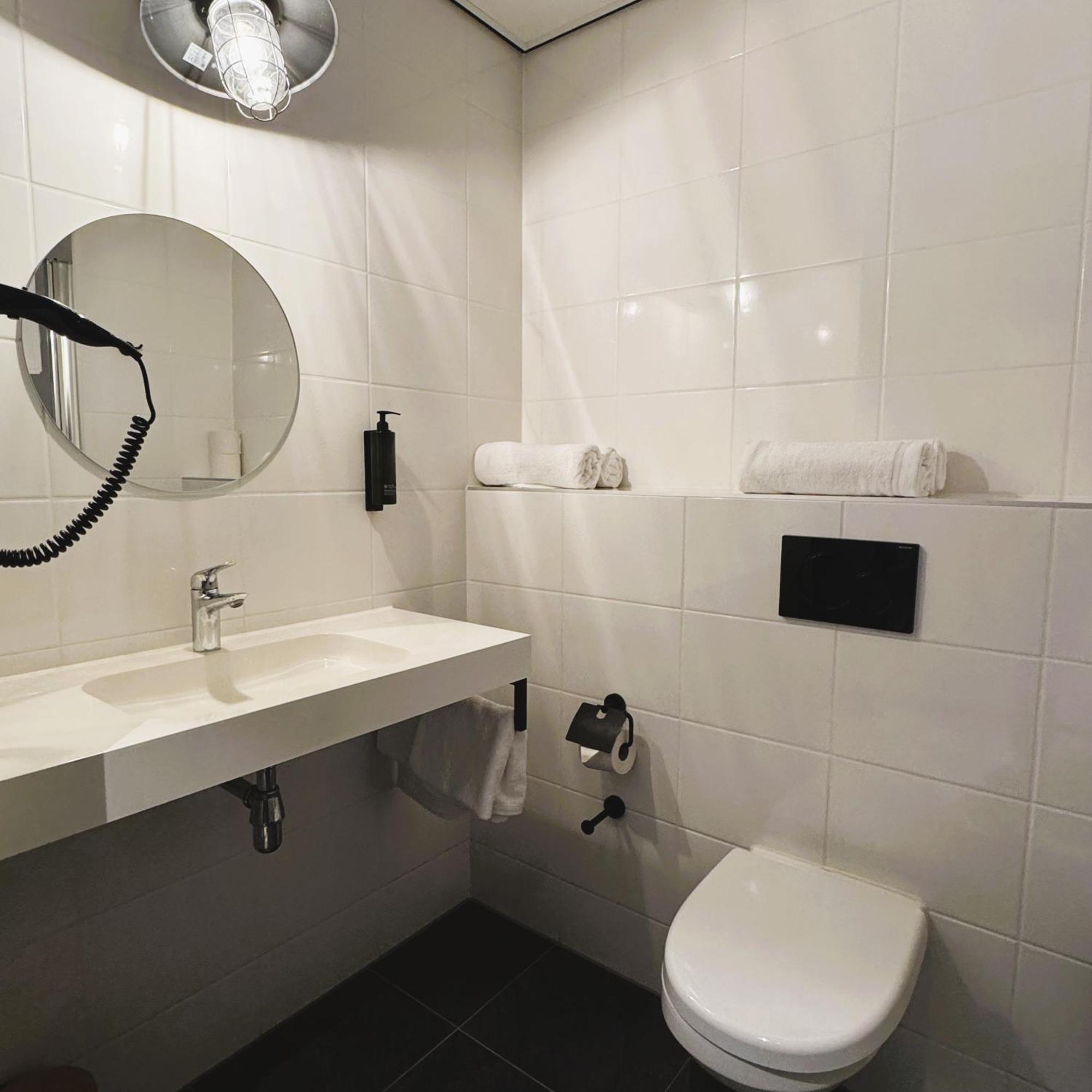 Hotel Emilia Kaatsheuvel Ruang foto