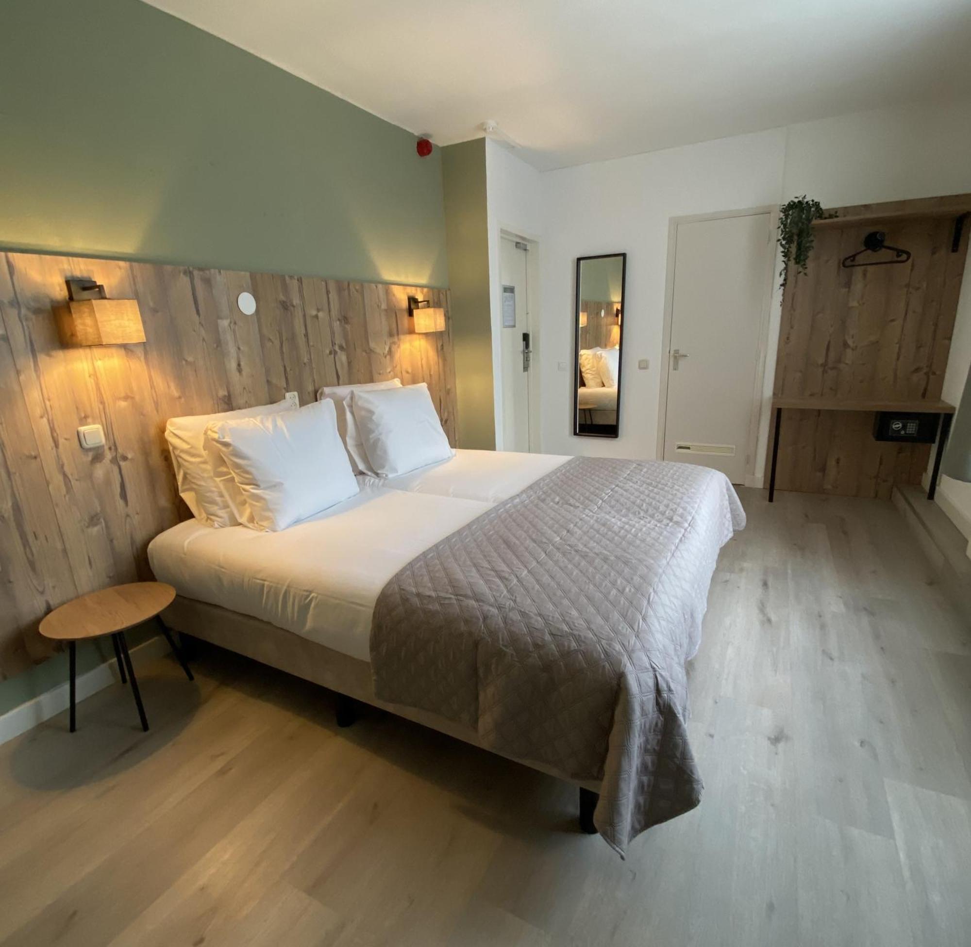 Hotel Emilia Kaatsheuvel Bagian luar foto